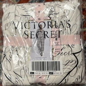 Victoria Secret Flannel Pajamas NWT